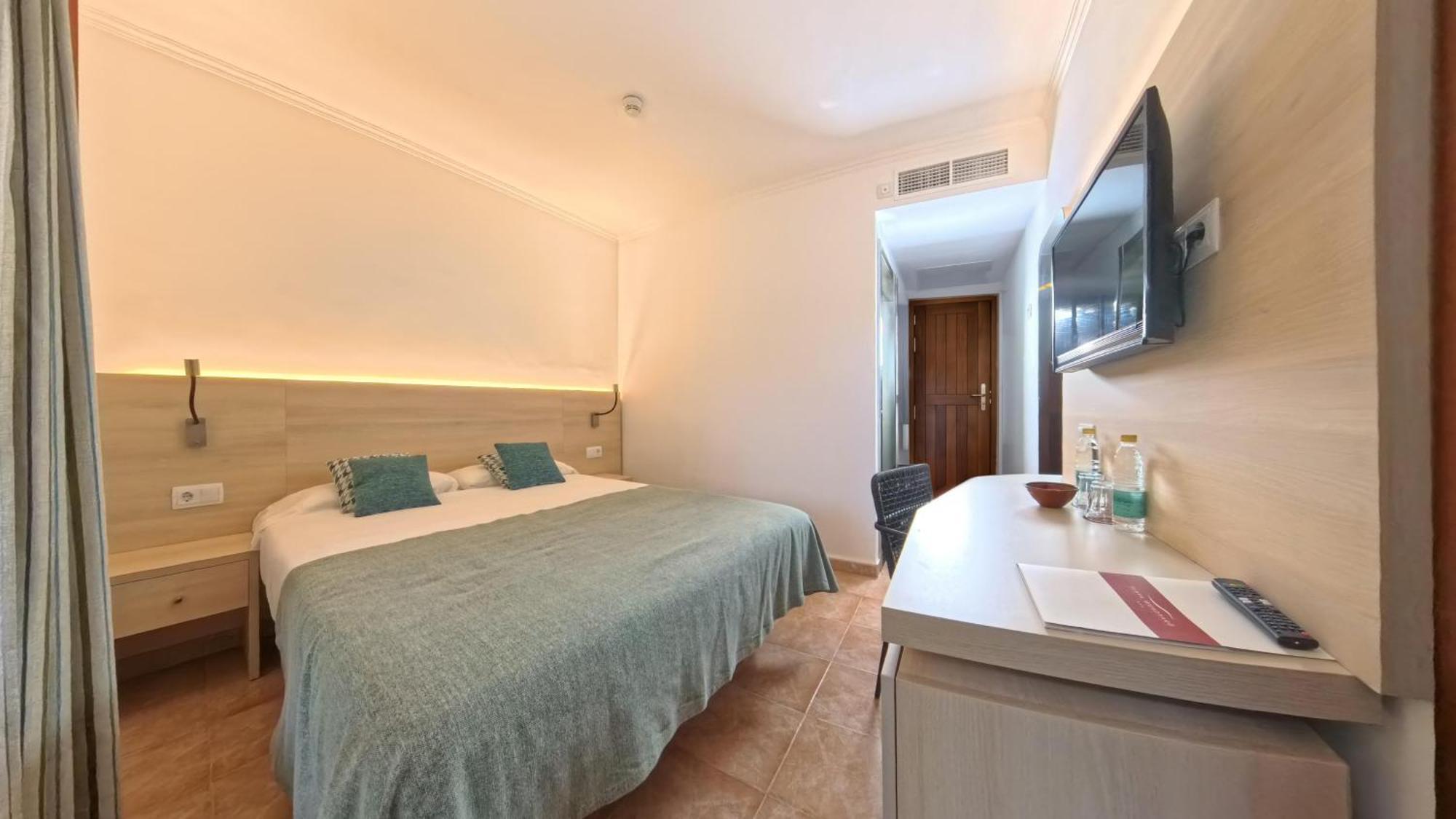 Hotel Playa Mondrago Porto Petro  Ngoại thất bức ảnh